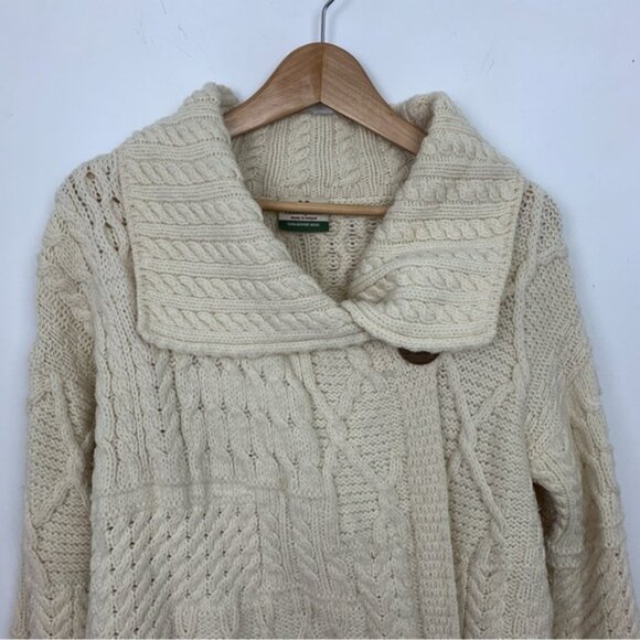 Carraig Donn Irish Chunky Collared Aran Cable Knit Sweater - Picture 4 of 11